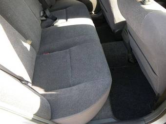 2005 Toyota Corolla Images