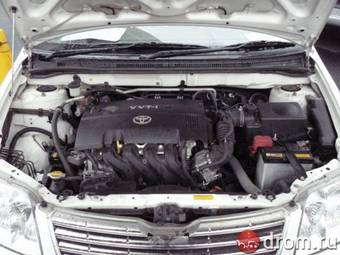 2005 Toyota Corolla Photos