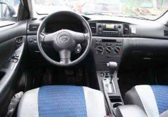 2005 Toyota Corolla Pictures