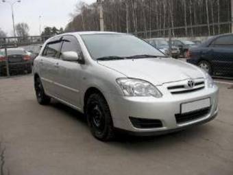 2005 Toyota Corolla Pictures