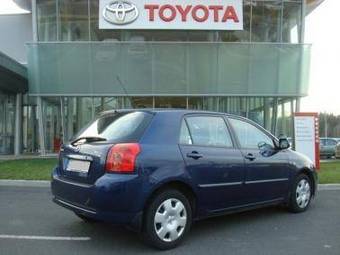 2005 Toyota Corolla Photos
