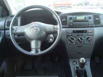 2005 Toyota Corolla Photos