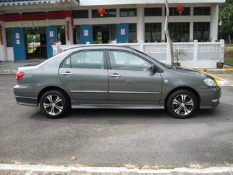 2005 Toyota Corolla Images