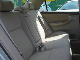2005 Toyota Corolla Pics