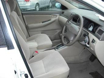 2005 Toyota Corolla Images