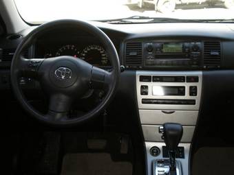 2005 Toyota Corolla Pics