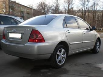 2005 Toyota Corolla Photos