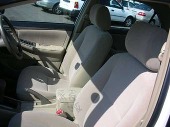 2005 Toyota Corolla Images