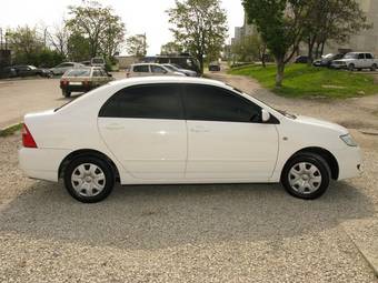 2005 Toyota Corolla Photos