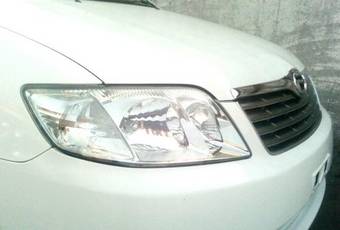 2005 Toyota Corolla Pictures