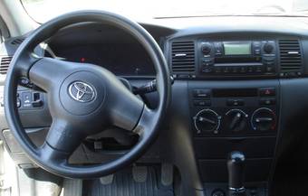 2005 Toyota Corolla Photos