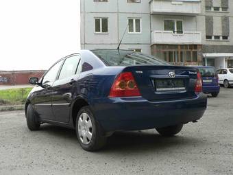 2005 Toyota Corolla Photos