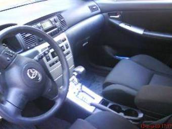 2005 Toyota Corolla Pictures