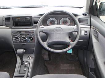 2005 Toyota Corolla Pictures