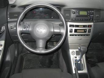 2005 Toyota Corolla Pictures