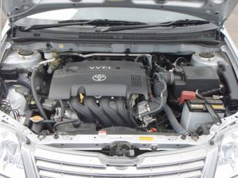 2005 Toyota Corolla Pictures