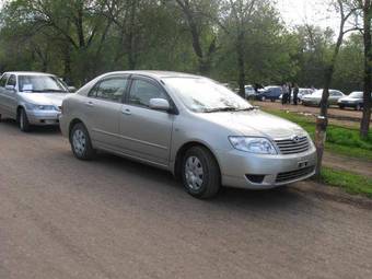 2005 Toyota Corolla Pictures
