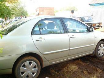 2005 Toyota Corolla Pictures