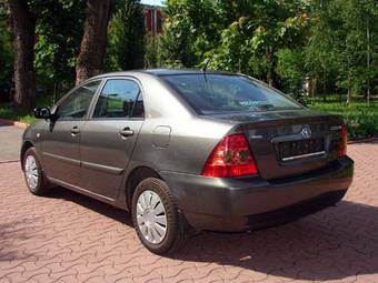 2005 Toyota Corolla Images