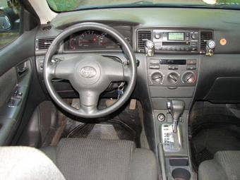 2005 Toyota Corolla Pics
