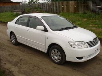 2005 Toyota Corolla Photos