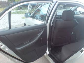 2005 Toyota Corolla Pictures