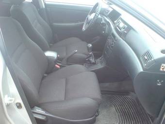 2005 Toyota Corolla Images