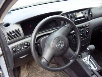 2005 Toyota Corolla Photos