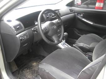 2005 Toyota Corolla Photos