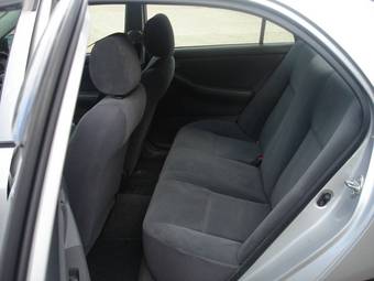 2005 Toyota Corolla Pictures