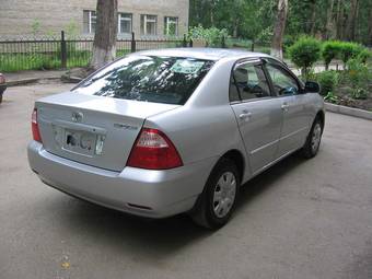 2005 Toyota Corolla Photos
