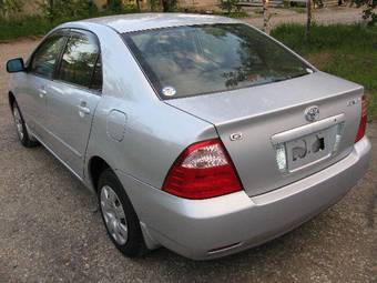 2005 Toyota Corolla Photos