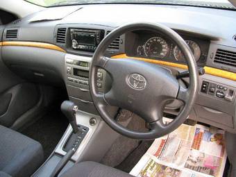 2005 Toyota Corolla Pictures