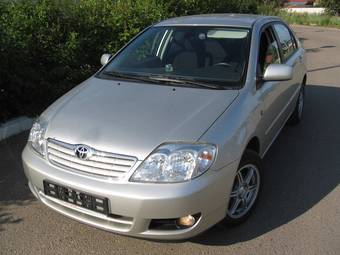 2005 Toyota Corolla Photos