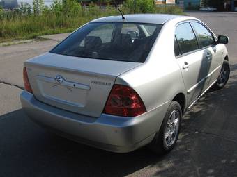 2005 Toyota Corolla Photos