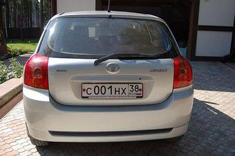 2005 Toyota Corolla Photos