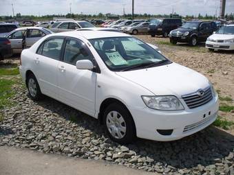 2005 Toyota Corolla Photos