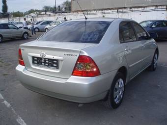 2005 Toyota Corolla Photos