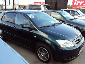 2005 Toyota Corolla Pictures
