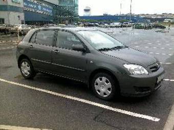 2005 Toyota Corolla Photos