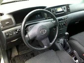 2005 Toyota Corolla Photos