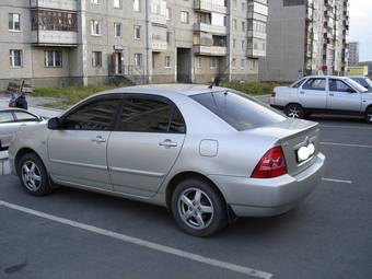 2005 Toyota Corolla Photos