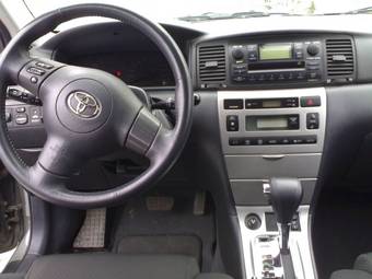 2005 Toyota Corolla Pictures