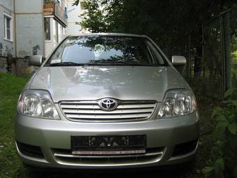 2005 Toyota Corolla Pictures