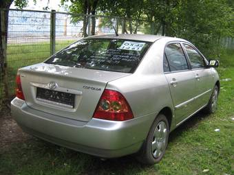 2005 Toyota Corolla Photos