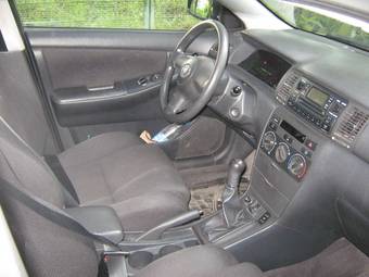 2005 Toyota Corolla Pictures