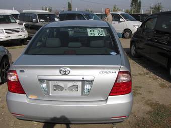 2005 Toyota Corolla Pictures