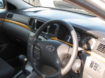2005 Toyota Corolla Photos