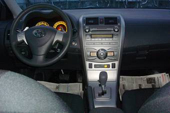 2009 Toyota Corolla Photos