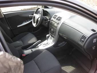 2010 Toyota Corolla Pictures